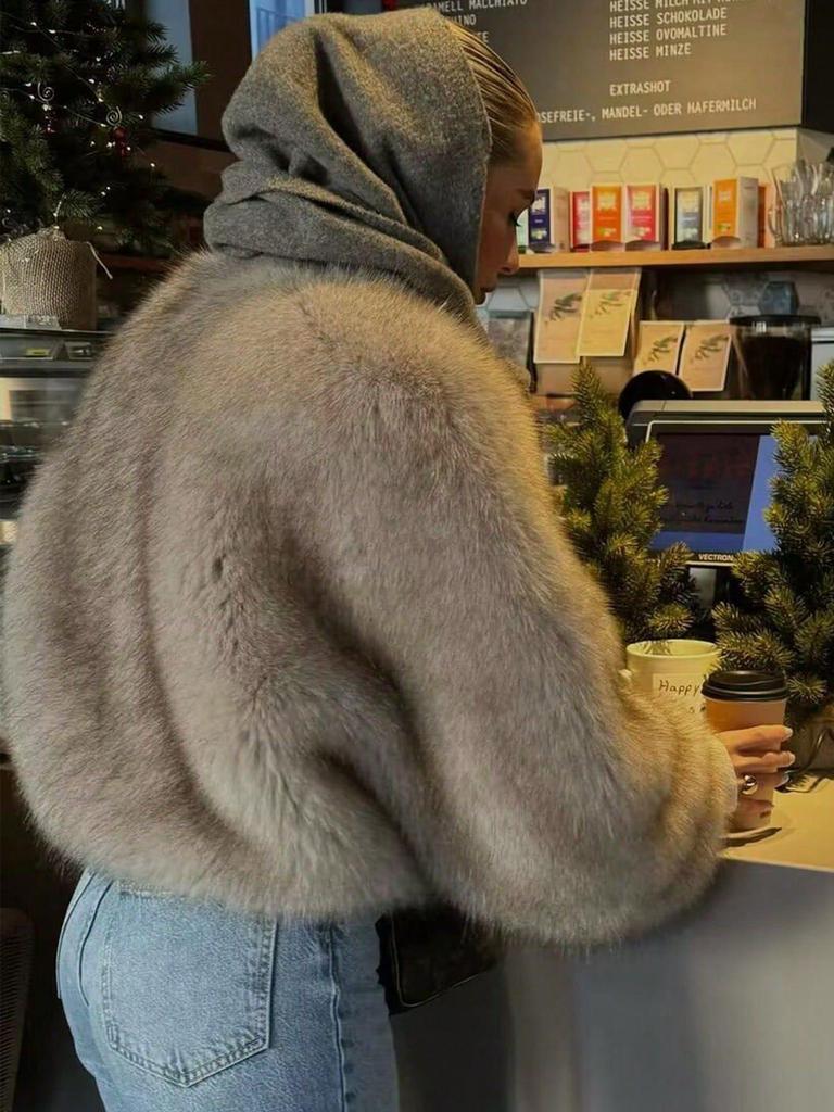 INS High-End Women's Faux Fur Fluffy Coat - Autumn/Winter Loose Warm Cardigan