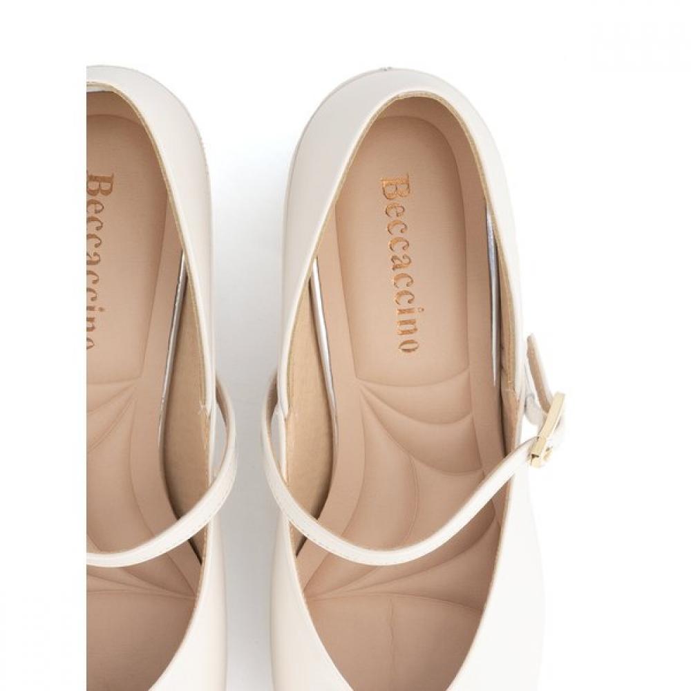 BeCCaCCino Women S ShoeS  C 1320 