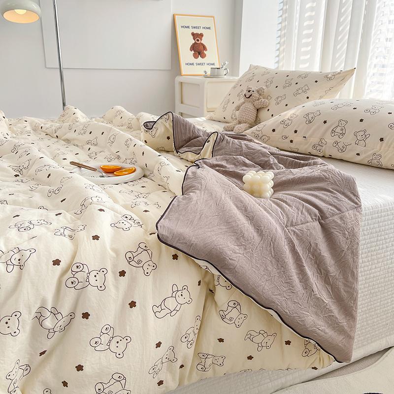 Queen Size Washed Double Gauze Summer Quilt Lightweight Comforter Soft Breathable Soya Fibre Filling Blanket for Spring