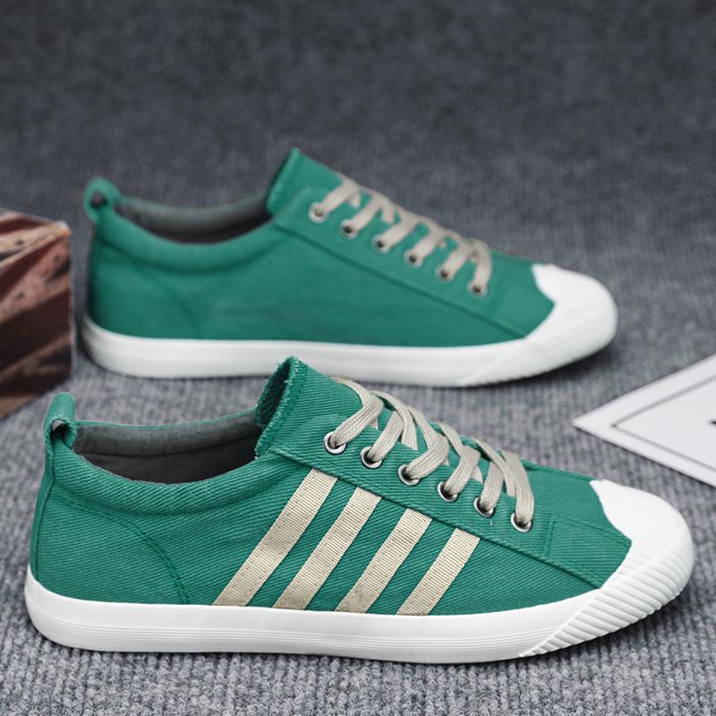 New Mens Canvas Shoes Lightweight Breathable Versatile Casual Shoes Mens Low Top Flat Sports Shoes Man Designer Sneakers Men