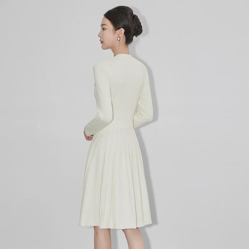 Xiao Xiang Celebrity Knitted Pleated Skirt Dress for Petite Women - Slim Fit, Versatile Short Bottoming Skirt