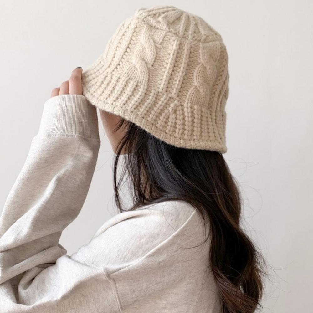 

Зимняя вязаная шапка-ведро Blue City с твист-крендельком, 3 цвета