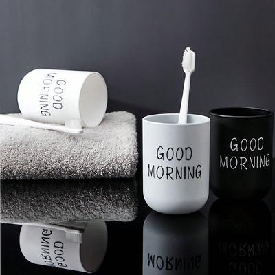Einfacher Zahnbürsten- und Becher-Rund-Strapazierfähiger Kunststoff-Morgendesign-Weiß und Schwarz-Paar-Zahnbürstenbecher-Geeignet zum Verschenken An