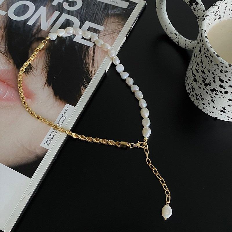 South Korea's Dongdaemun Personality Design Pearl Stitching Necklace Temperament Fashion Necklace Net Red Simple Retro Clavicle