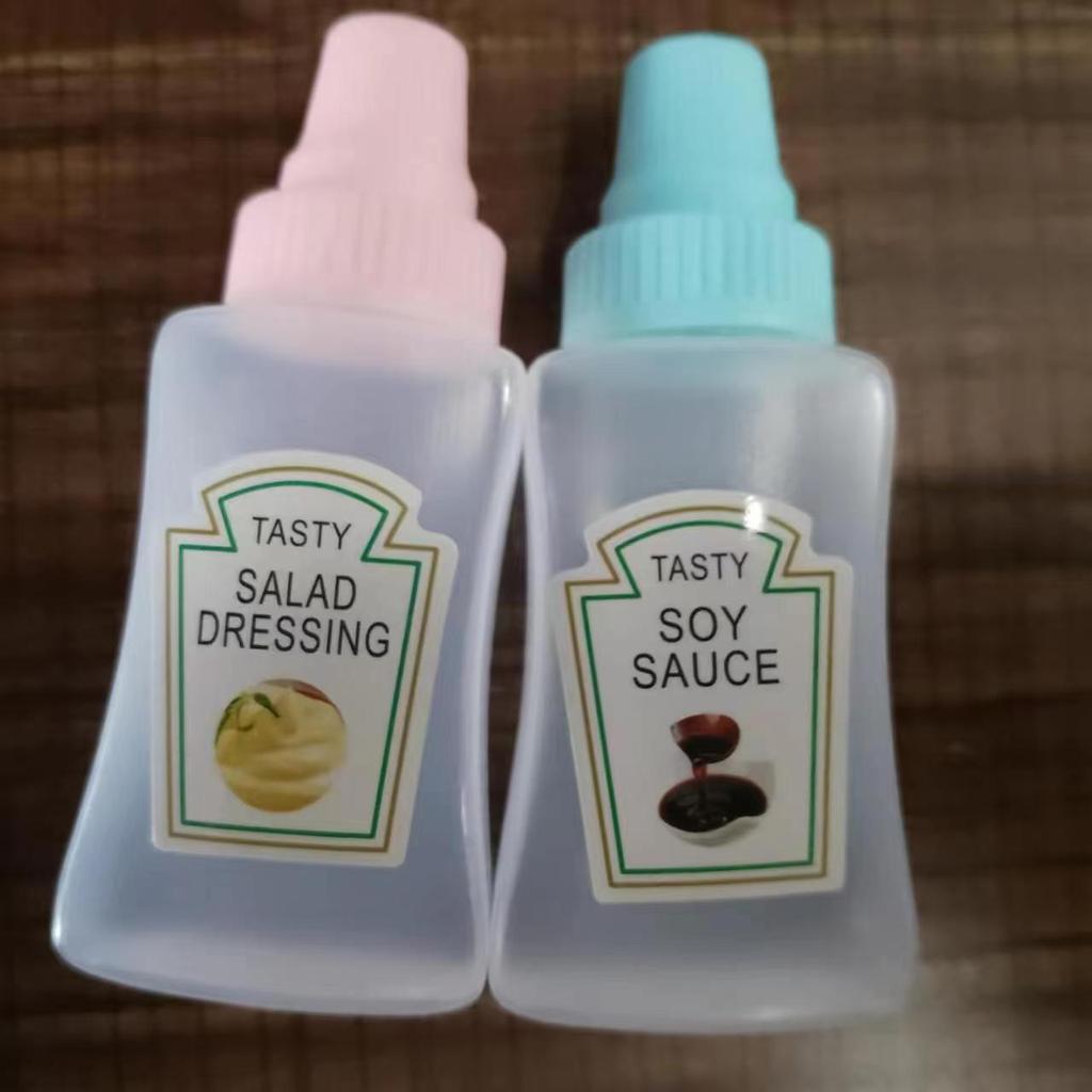 Portable Mini Squeeze Bottle for Tomato Salad Dressing and Honey Dispenser