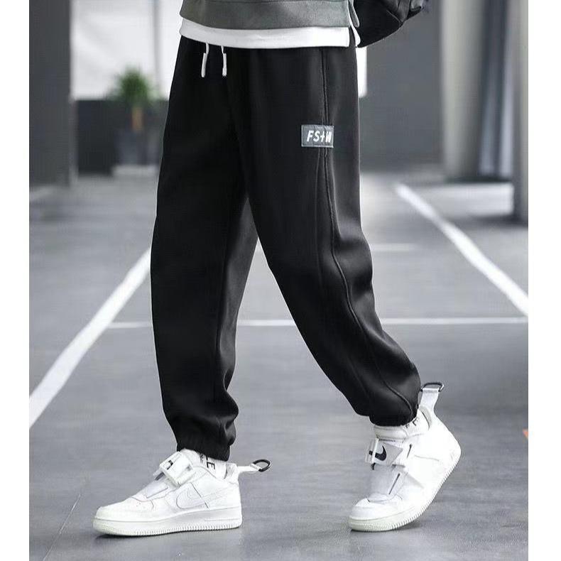 Men's Grey Sweatpants - Trendy Jogger for Spring, Autumn, Winter