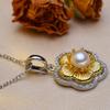 SENIKO Collane di perle barocche di grandi dimensioni d'acqua dolce naturale per donna Ciondolo con zirconi cubici di fiori alla moda con catena regalo di compleanno
