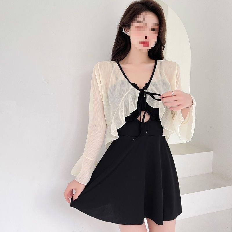 2024 Stylish Two-Piece Swimwear Set: Slimming, Belly-Covering, and Sun-Protective Skirt Design