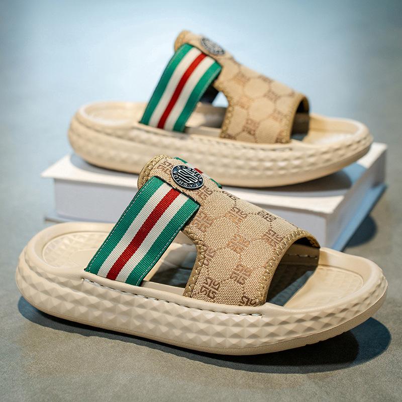 

One-word slippers men s summer wear non-slip thick soles increase the feeling of stepping on shit seaside beach sandals sports sandals large size 46 хаки