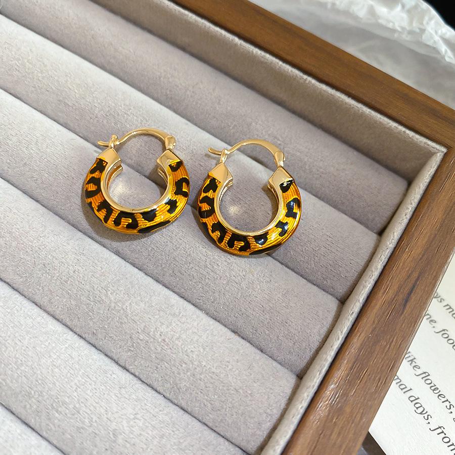18 Karat Vergoldete Ohrstecker mit Leopardenmuster-Herz - Luxuriöse Retro-Stecker für Damen