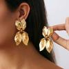 Salircon Vintage Exquisite Blattblume Anhängerohrringe für Damen Punk Geometrisch Goldfarbe Hängeohrring Ästhetik Schmuck Geschenk