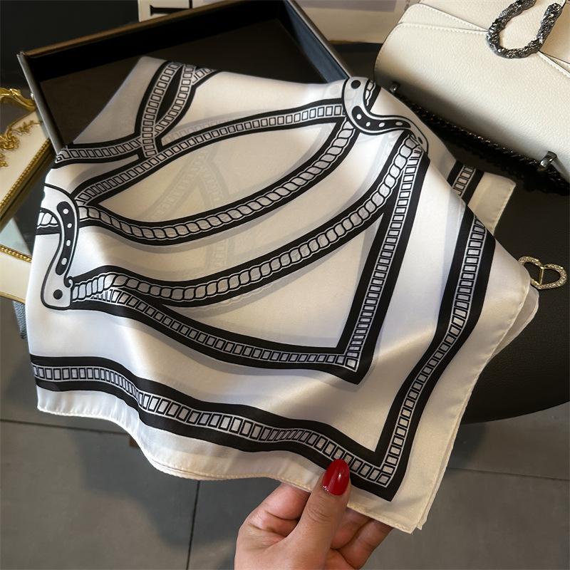 

Женский шарф из искусственного шелка весна/лето с принтом цепей, квадратный шарф для украшения, бандана, шейный платок, роскошная повязка на голову, хиджаб