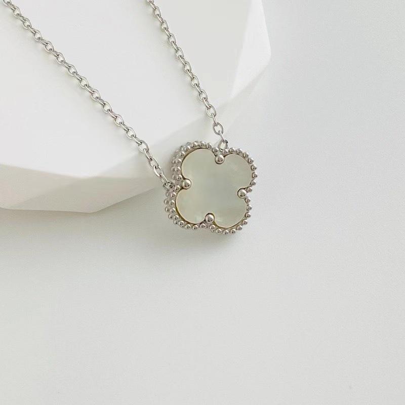 15MM Steel Double-sided Four-leaf Clover Necklace Female Simple Titanium Steel Clavicle Necklace Net Celebrity Jewelry