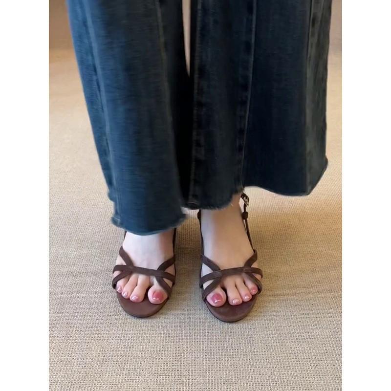 Vintage Round Head Hollow Niche Design Open-toed Sandals Women's Soft-soled Commuter Wedges Roman Sandals