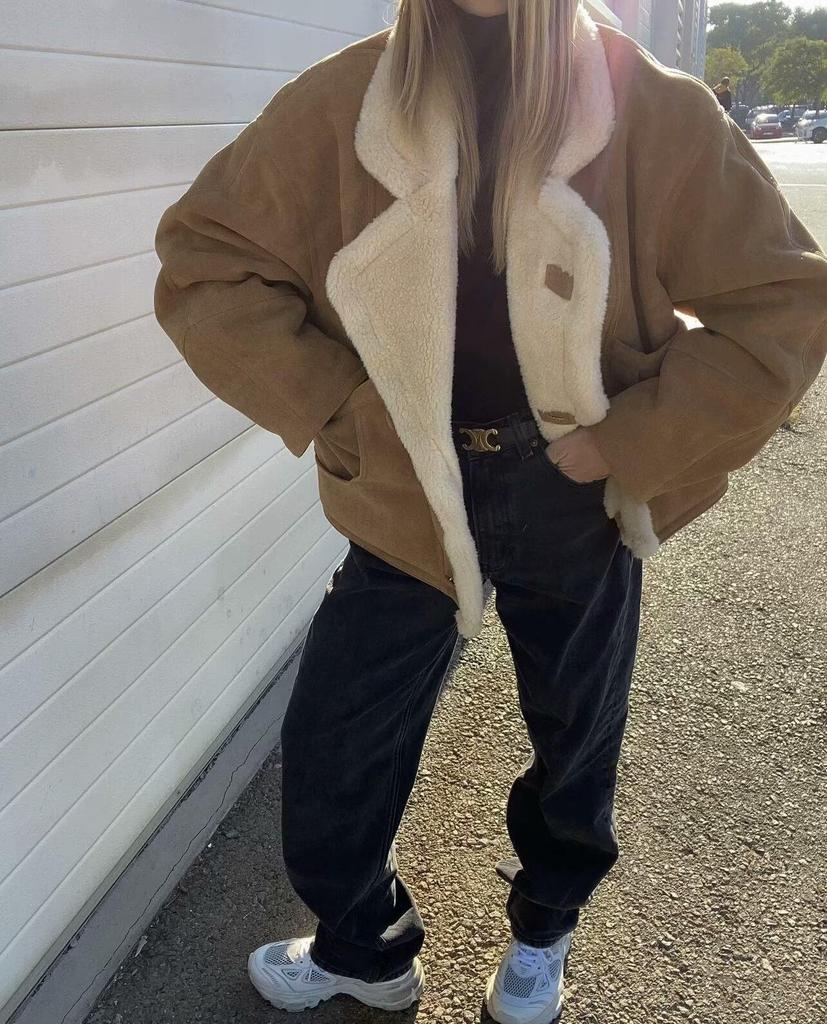 Women's Retro Lambswool Coat: Autumn/Winter 2025 Collection