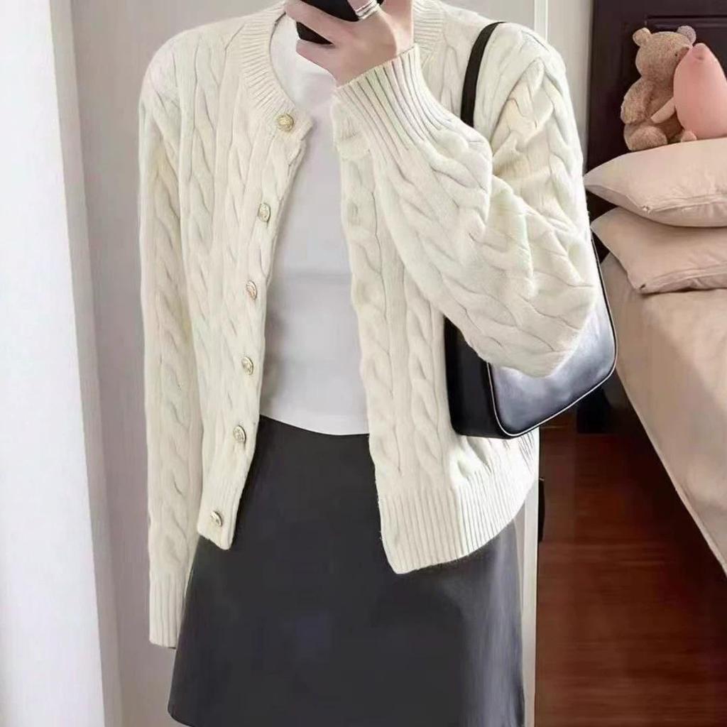 Korean-Style Braided Button Gray Knit Cardigan: Women's Versatile Casual Sweater