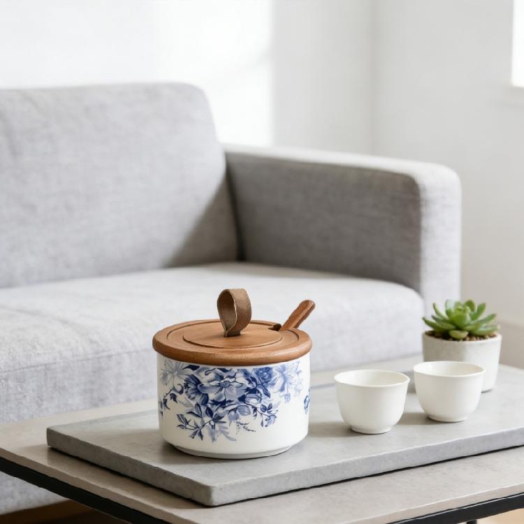 Porcelanowa solniczka z pokrywką i łyżeczką, pieprzniczka, pojemnik do przechowywania przypraw na blat, narzędzie kuchenne