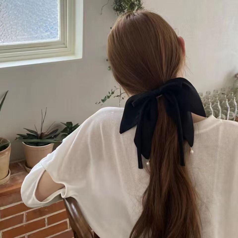 2023 Satin-Feeling Große Schleife Haarspange: Elegante Seidenband-Krokodilklemme