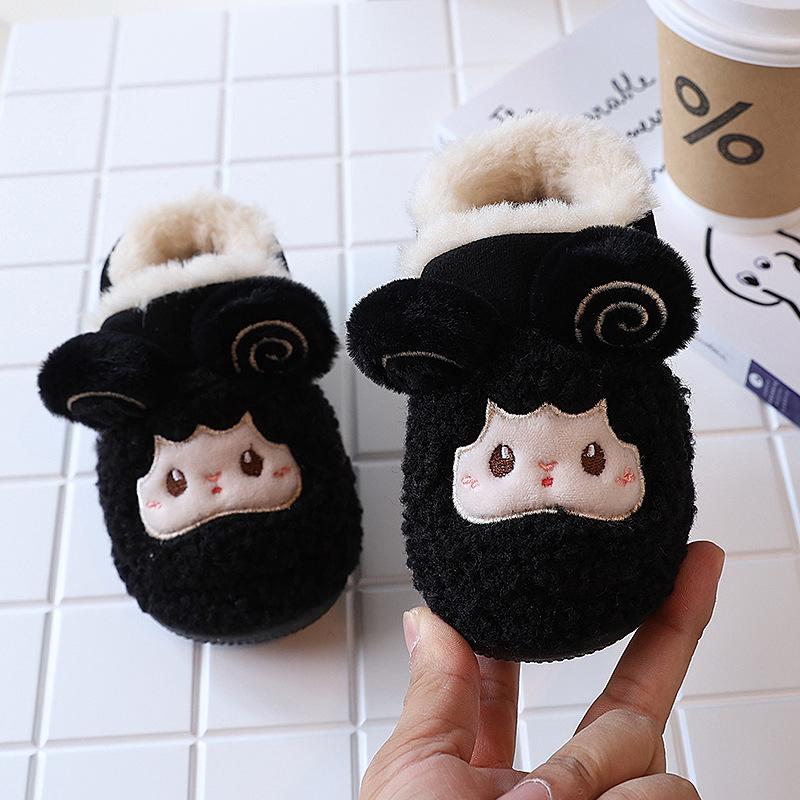 

Новая модная детская обувь, милые мультяшные хлопковые тапочки, универсальный комфорт, теплые домашние тапочки, бархатная мягкая подошва, противоскользящие сноубутсы 12 insole12cm чёрный