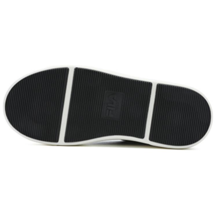 FILA Victoria Cushioning, Wear Resistant Low top Skateboard Shoes Women's Black White F12W413207FBS