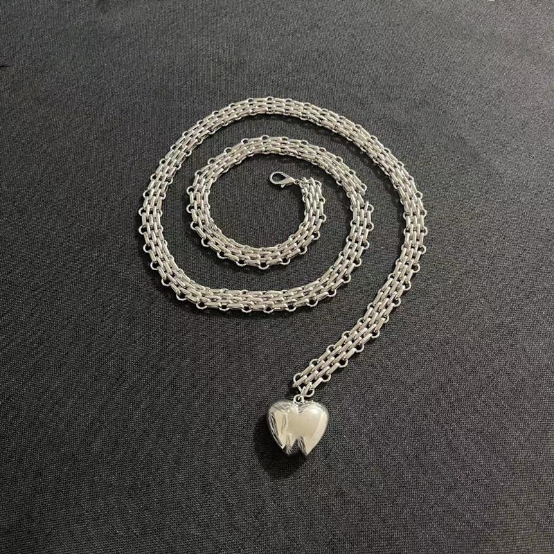 Fashionable Metal Chain, Personalized Love Pendant, Waist Chain, Exaggerated Splicing Belt Accessory, Ladies' Waist Decoration