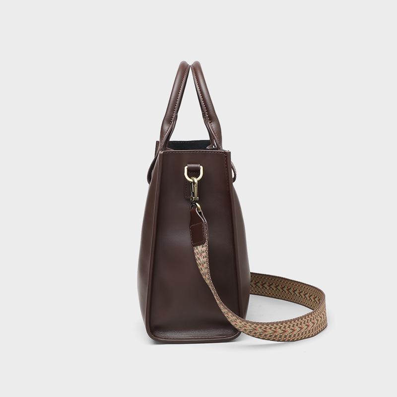 Tote Women's Bag New Style New Chinese Crossbody Bag Large Capacity Bucket Bag One-shoulder Hand Leather Bag