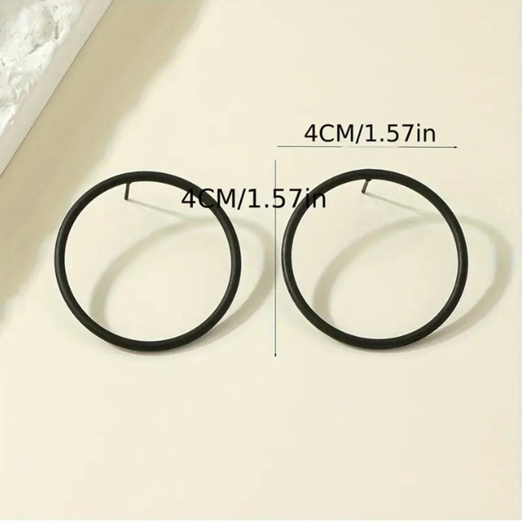 Simple Geometric Cold Style Round Fashion Versatile and Elegant Ladies Earrings
