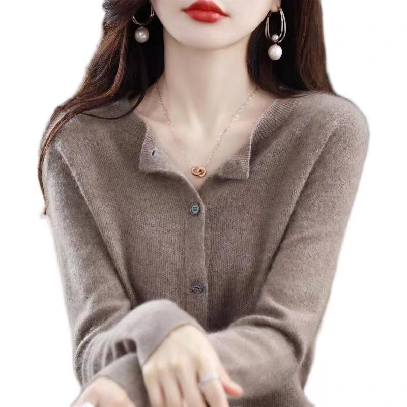 Women's 100% Wool Solid Color Cardigan Sweater - Autumn Collection