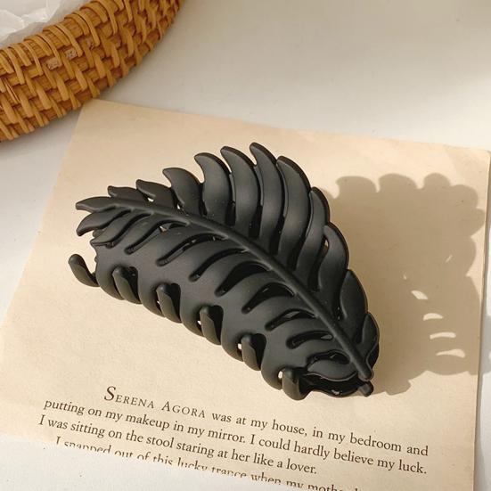 Hair Clip Frosted All-match Hair Accessories Leaf Shape Women Claw Clip for Thin/Thick Hair