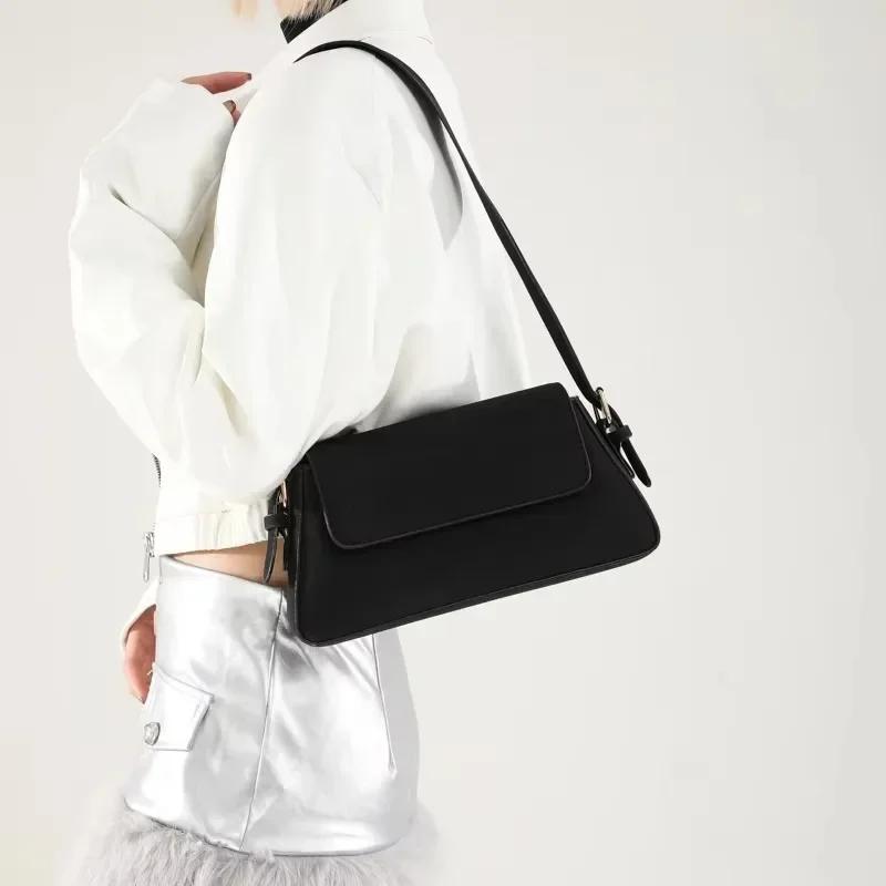 Solid Color Suede Zipper Sweet Shoulder Bags on Sale Simple Trend Sewing Thread Bags High Quality Popular Fashion Crossbody Bag