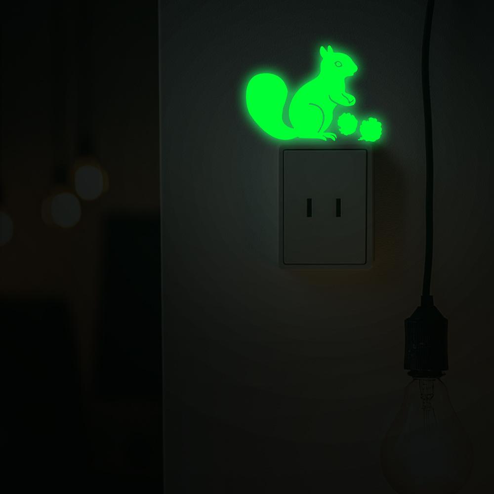 Fun-yg004 Glow-in-the-dark Squirrel Pine Cone Bedroom Living Room Entrance Switch with Home Landscaping Wall Stickers