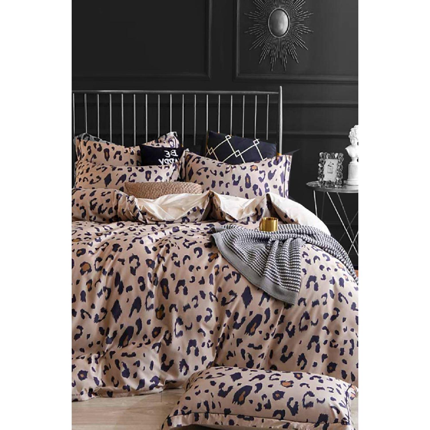 

Постільні простирадла Комплект підодіяльників Double Leopard Brown