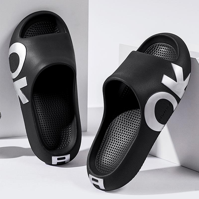 Herrensandalen und -slipper, bedruckt mit Buchstaben, lässige und modische Anti-Rutsch-Slipper mit offener Zehenpartie und dicker Sohle, geeignet für in