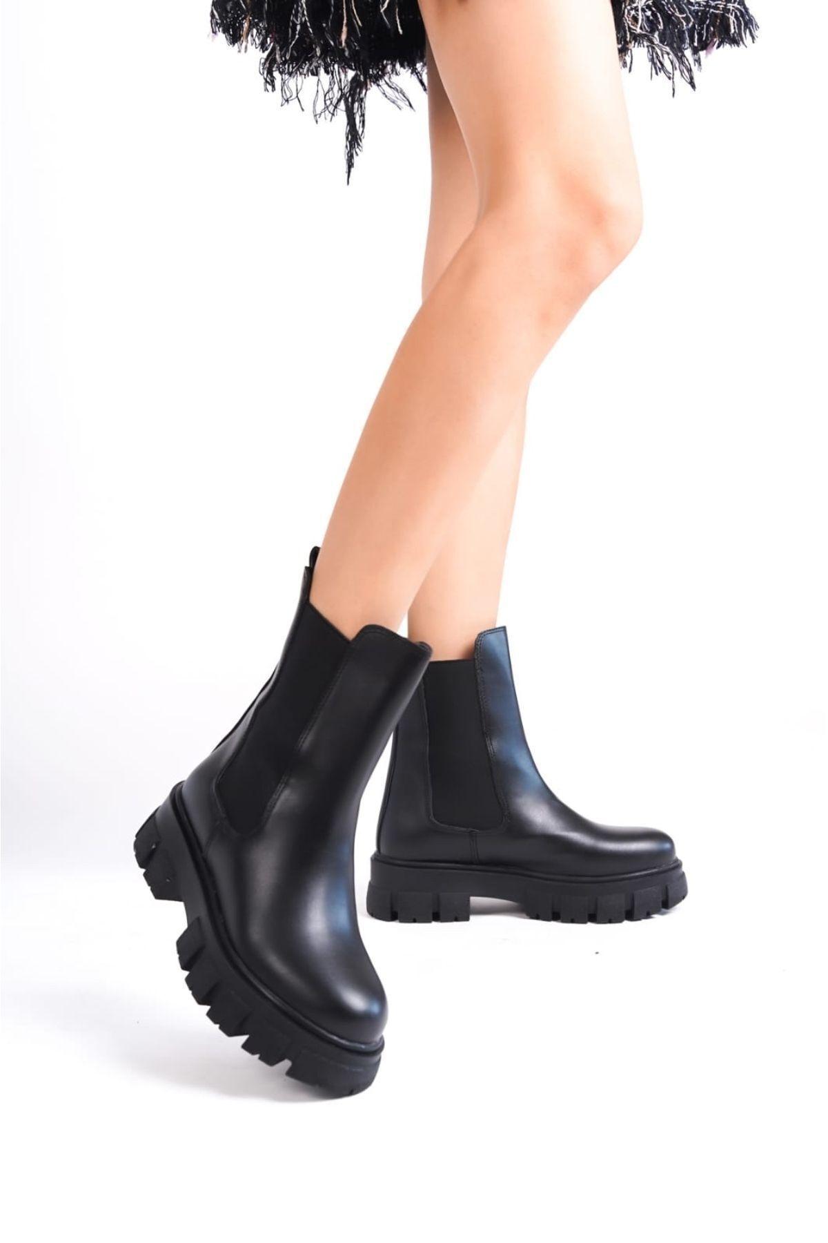 

Women Modern Stylish Fashion Side Elastic Women Bootsprd 37