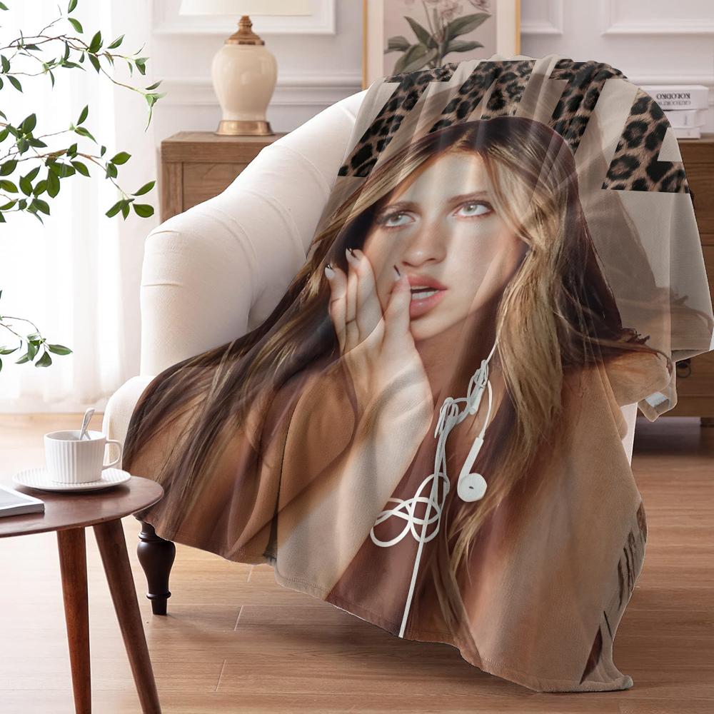 T-tate McRae Throw Soft Flannel Throw Summer Blanket Lightweight Cozy Nap Blanket for Sofa Bed Travel