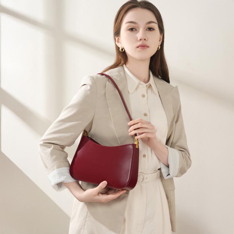 Spring/summer Niche Design Leather Commuter Baguette Spring/Summer French Underarm Bag Single Shoulder Vintage Women's Bag