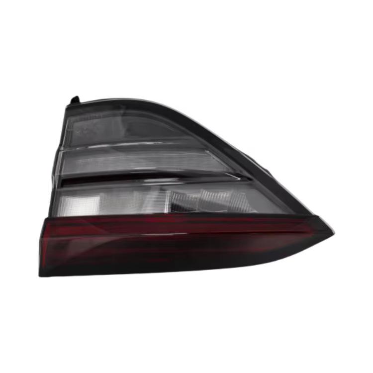 670155096/670155100 Levante 2021-2022 Taillight Compatible
