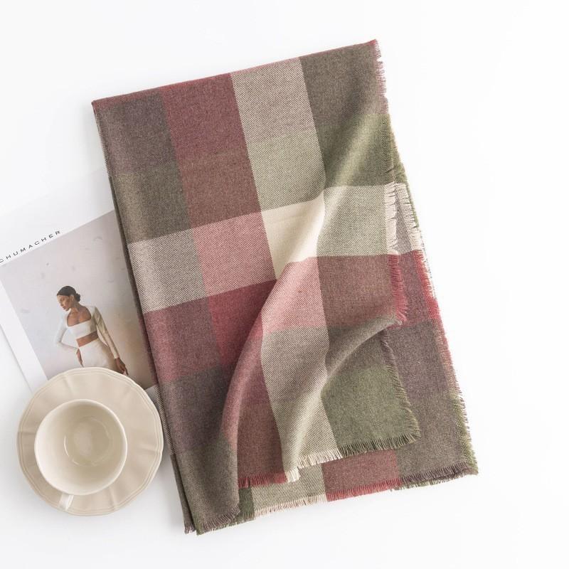 New Checkerboard Men's Imitation Cashmere Scarf Winter Commuting Cold Neck Protection Scarf Simple Warm Shawl