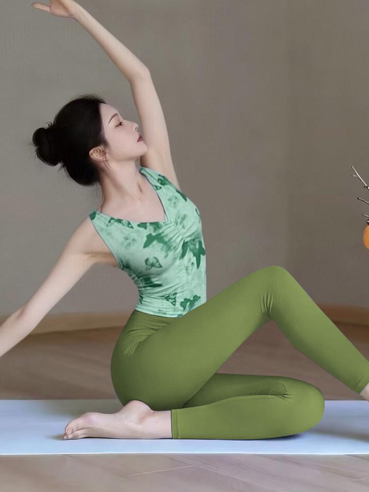 Women's 2025 Chinese Style Yoga Vest with Chest Pads - Stunning Print Pilates Fitness Top