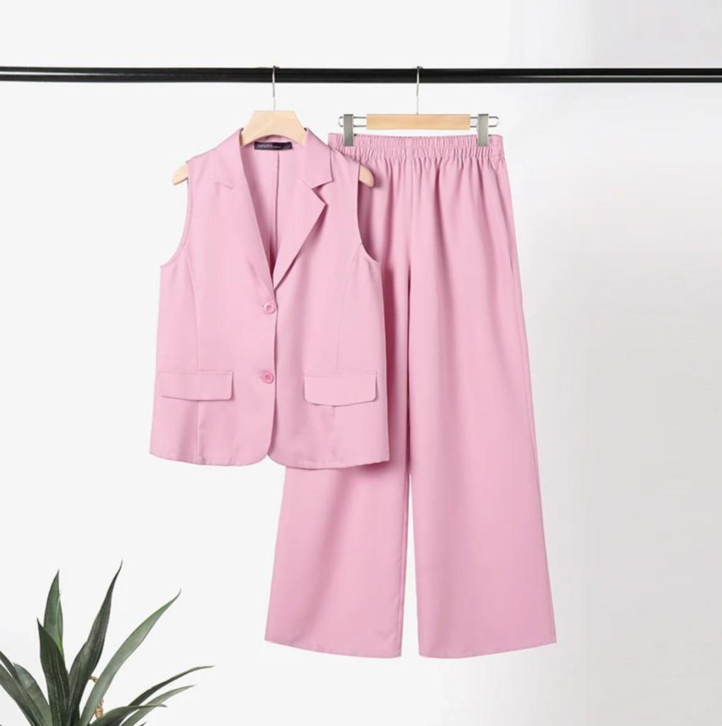 In Stock: 2025 European & American Fashion Suit - Lapel Vest & Wide-Leg Pants Casual Set