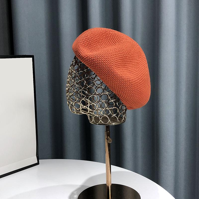 Sommer Tynn Stil Flettet Beret for Kvinner, Vår og Sommer, Liten, Japansk, Liten, Frisk, Hul, Pustende, Beret Kunstnerhatt