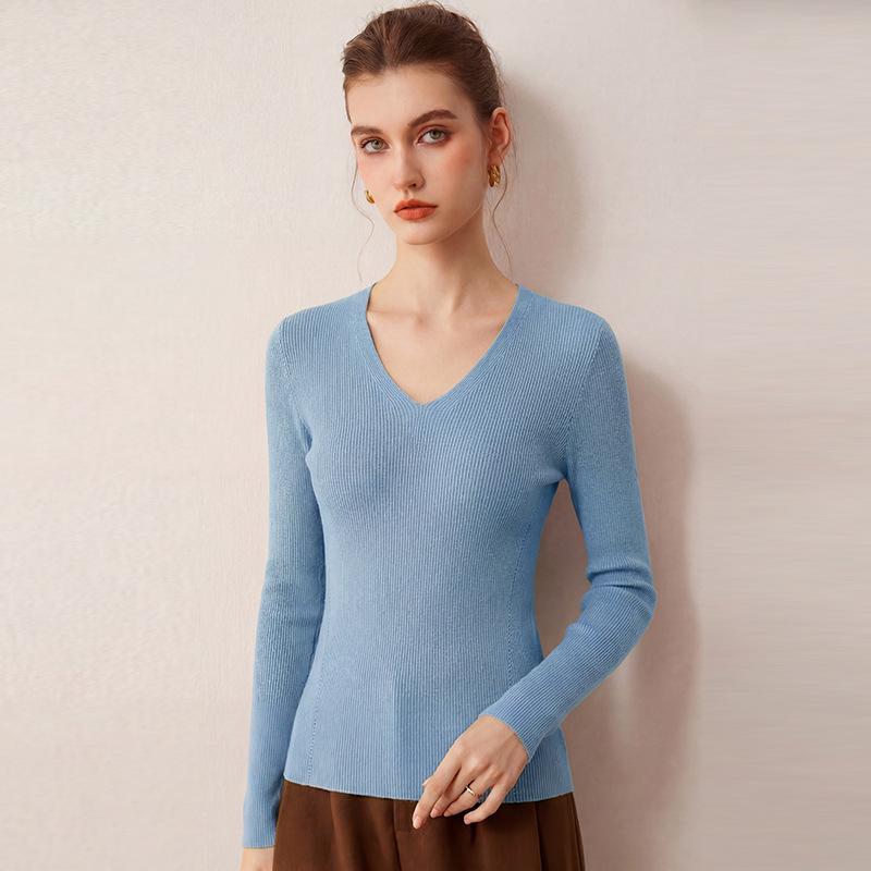 Women's Cross V-Neck Striped Wool Knit Pullover, Slim-Fit Base Layer for Autumn/Winter