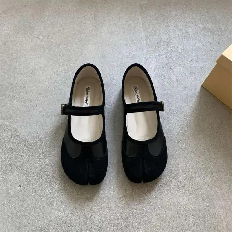 Fashion Red Design Sensation Mary Jane Split-Toe Women's Shoes Spring Autumn New Korean Style Pig Hoof Single Shoes Fashionable Casual