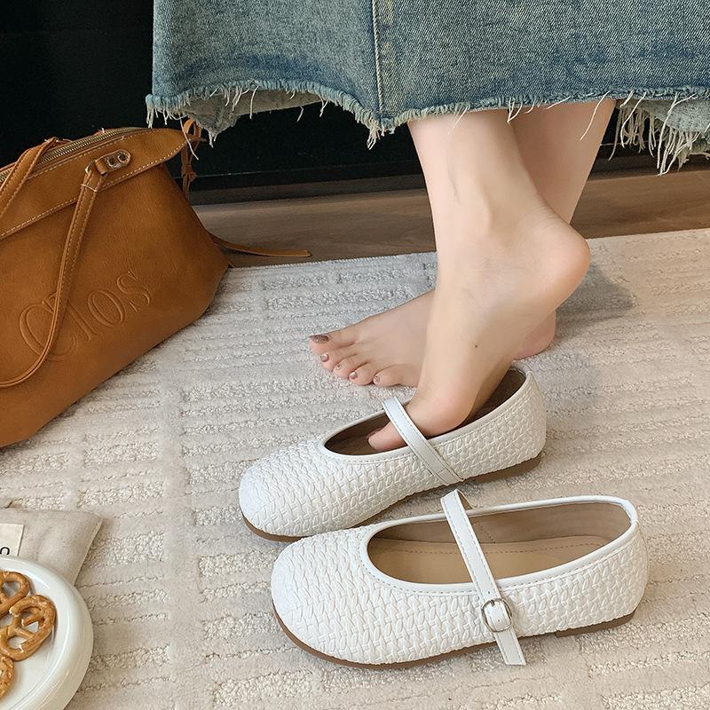 Silver soft sole small word 2025 summer buckle belt new Mary Jane shoes women's shoes woven outer wear fragrant light mouth single shoes