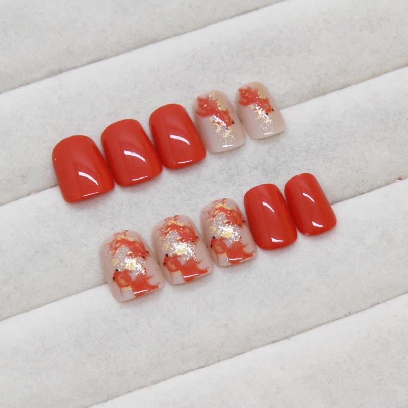 24 Stück Trage-Nagel Vollfarbe Abnehmbares Nagelstück Festliches Goldpuder Nagelaufkleber Nagelstück Falscher Nagel