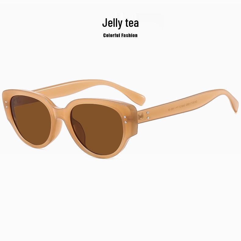 Retro Cat Eye Black and White Frame High-End Women's Sunglasses - European & American Sun Protection