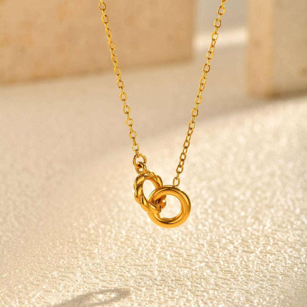 Temperament Wind Niche Design Versatile Clavicle Chain Female, Double Ring Interlocking Stainless Steel Necklace Nc-2385