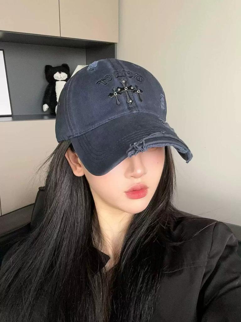 Fashion Hat American retro cross made old baseball cap for men and women couples with holes showing small faces versatile cap casual shade