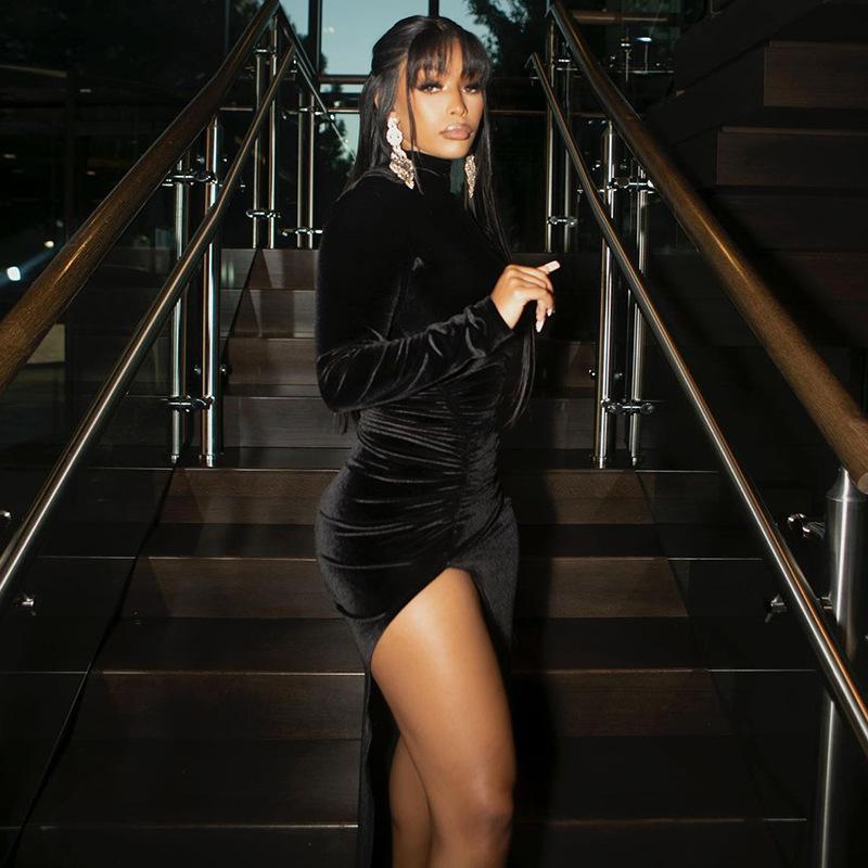 2025 frühling Herbst Frauen Einfarbig Samt Langarm Geraffte Midi Kleid Seite Schlitzte Bodycon Sexy Streetwear Party Elegante Club Kleider