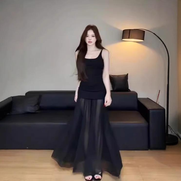 

Элегантное вязаное платье-майка с сетчатой вставкой, U-образным вырезом и дизайном с открытыми плечами L - Premium чёрный